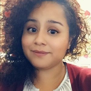 Meet your Posher, Sara